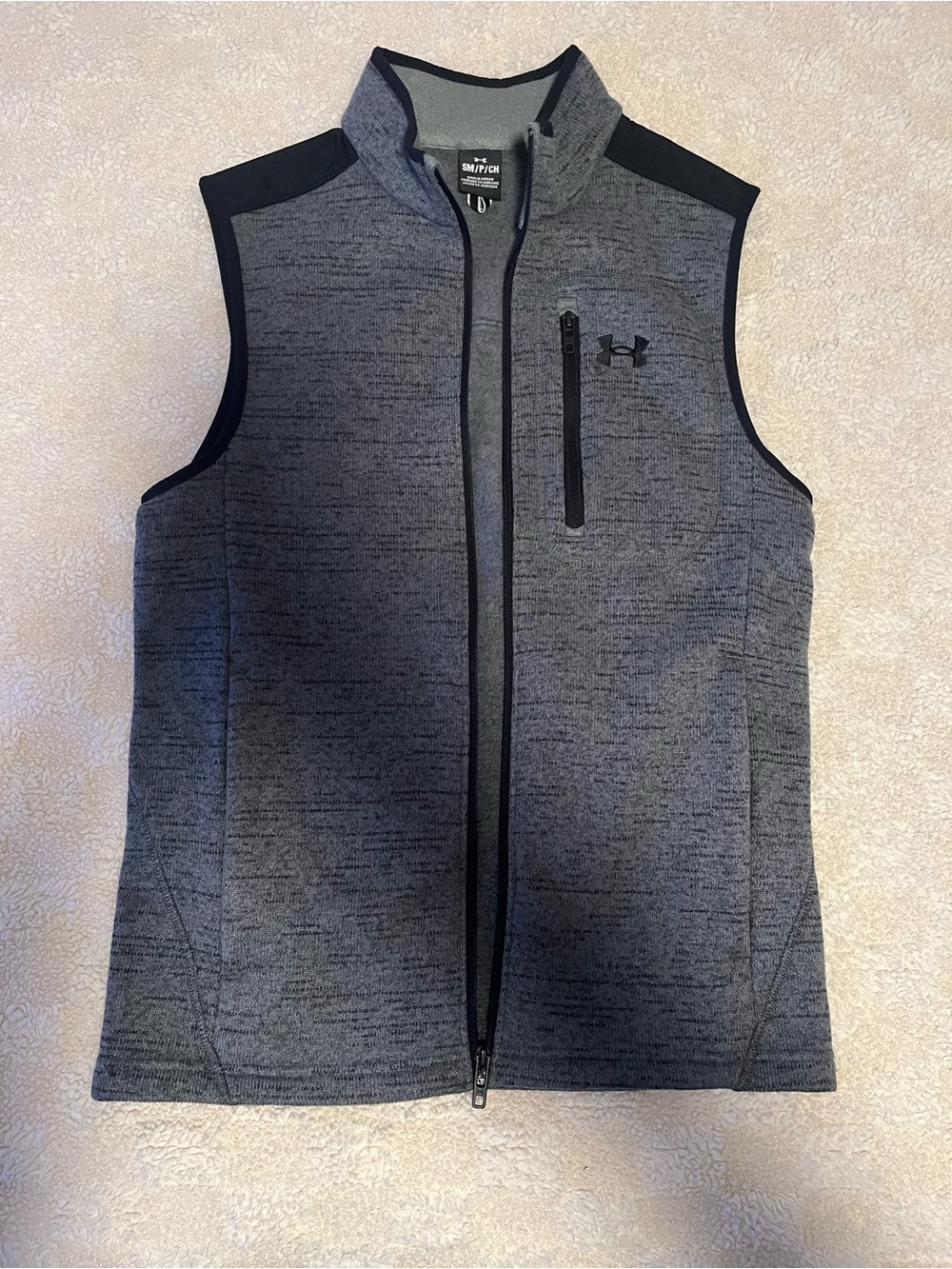 Under Armour Men's Gray Heather Performance Vest with Black Accents